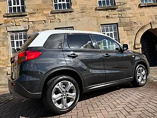 Used 2016 Suzuki Vitara Sz-T Black - Interior and Exterior details 17