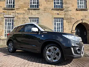 Used 2016 Suzuki Vitara Sz-T Black - Interior and Exterior details 3
