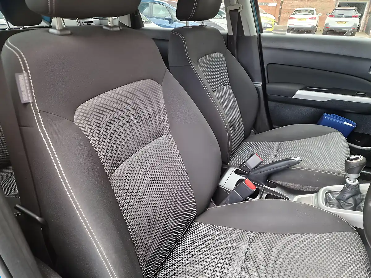 Used 2016 Suzuki Vitara Sz-T Blue - Interior and Exterior details 10