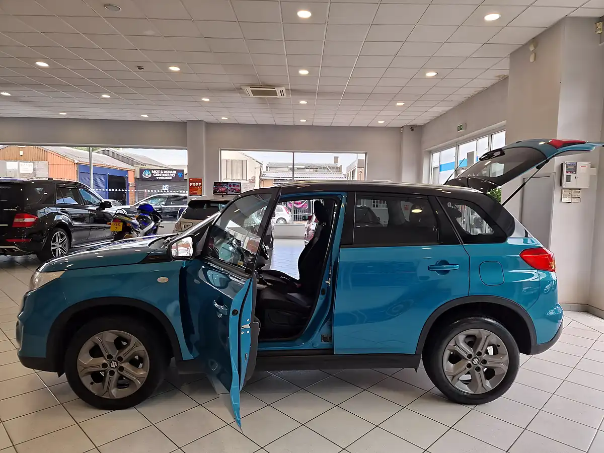 Used 2016 Suzuki Vitara Sz-T Blue - Interior and Exterior details 3