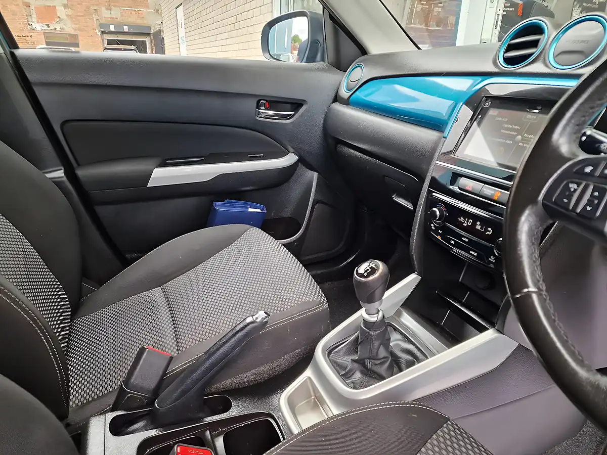 Used 2016 Suzuki Vitara Sz-T Blue - Interior and Exterior details 7