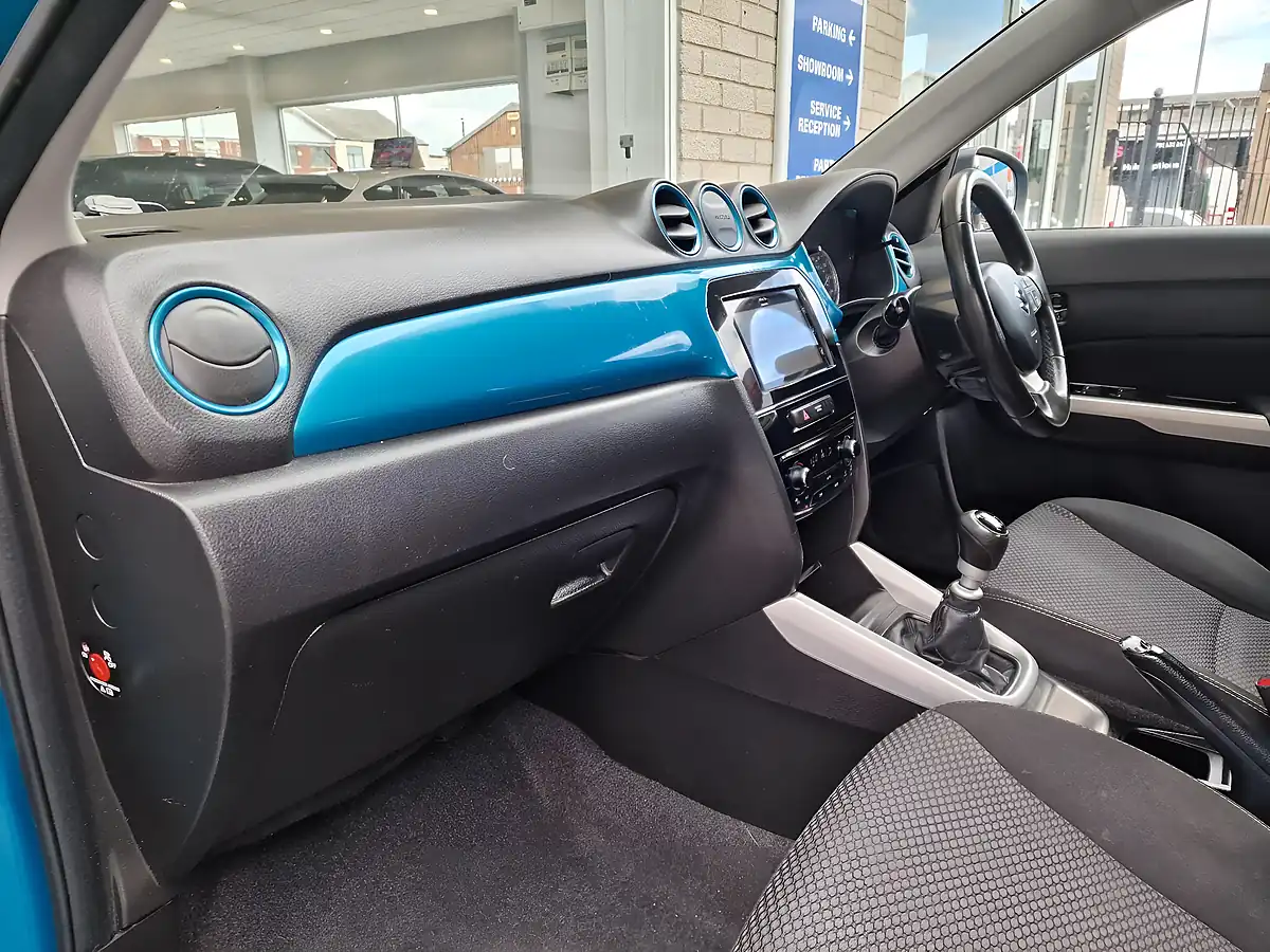 Used 2016 Suzuki Vitara Sz-T Blue - Interior and Exterior details 9