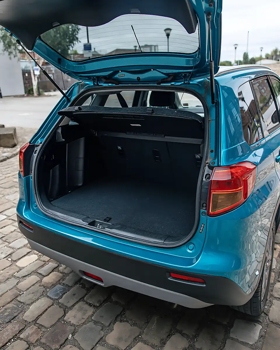 Used 2016 Suzuki Vitara Sz-T Blue - Interior and Exterior details 12