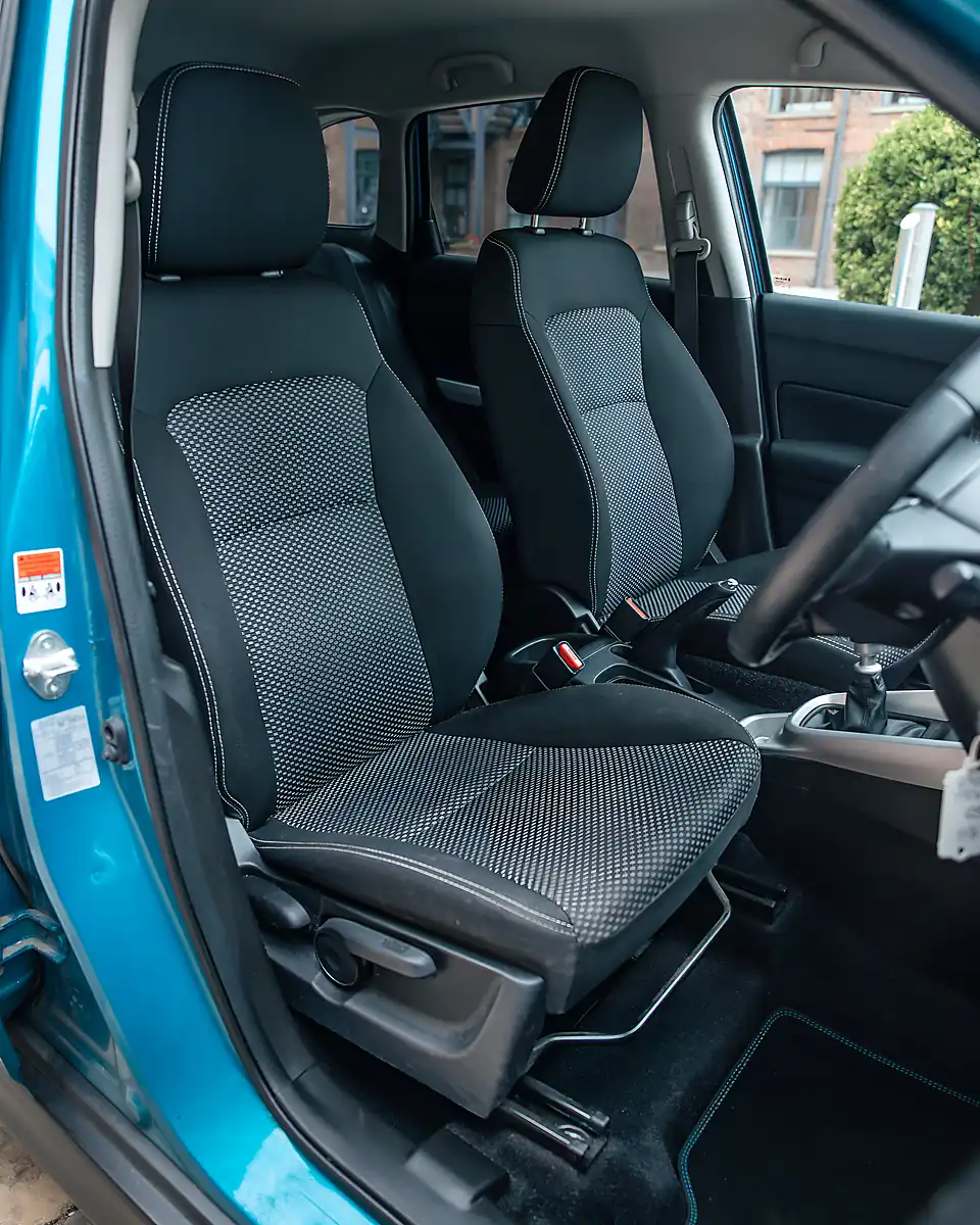 Used 2016 Suzuki Vitara Sz-T Blue - Interior and Exterior details 13