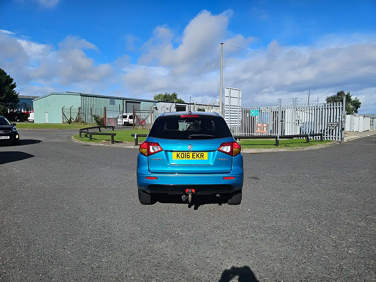 Used 2016 Suzuki Vitara Sz-T Blue - Interior and Exterior details 7