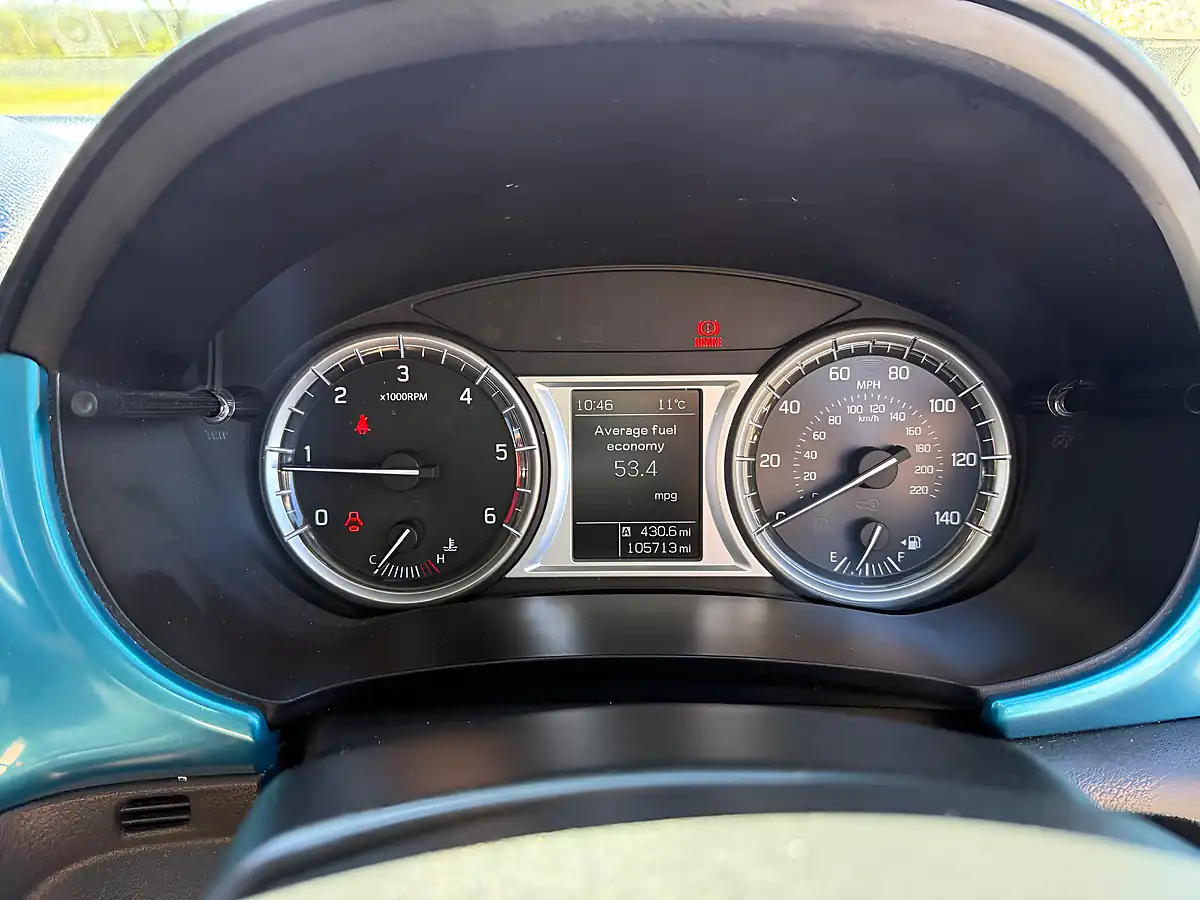 Used 2016 Suzuki Vitara Sz-T Turquoise - Interior and Exterior details 11