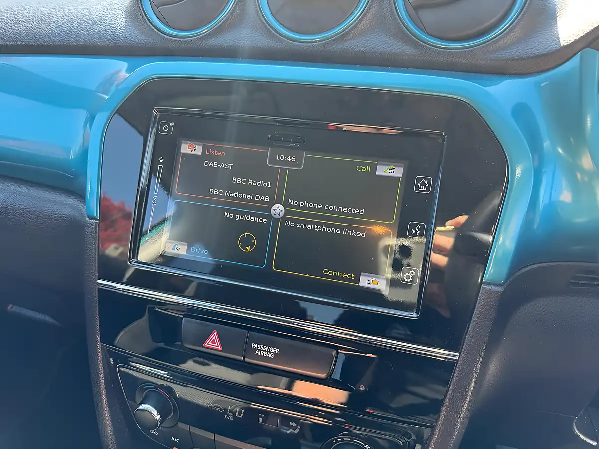 Used 2016 Suzuki Vitara Sz-T Turquoise - Interior and Exterior details 13