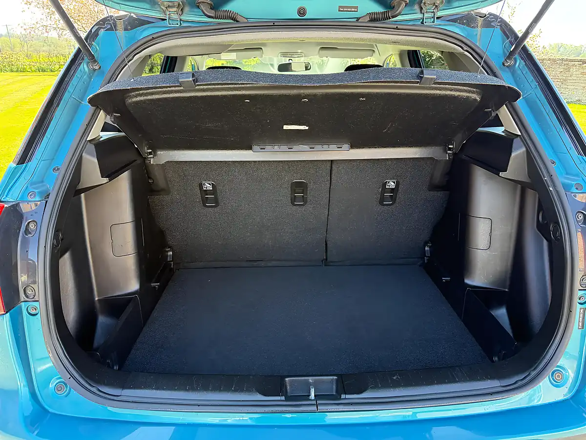 Used 2016 Suzuki Vitara Sz-T Turquoise - Interior and Exterior details 16