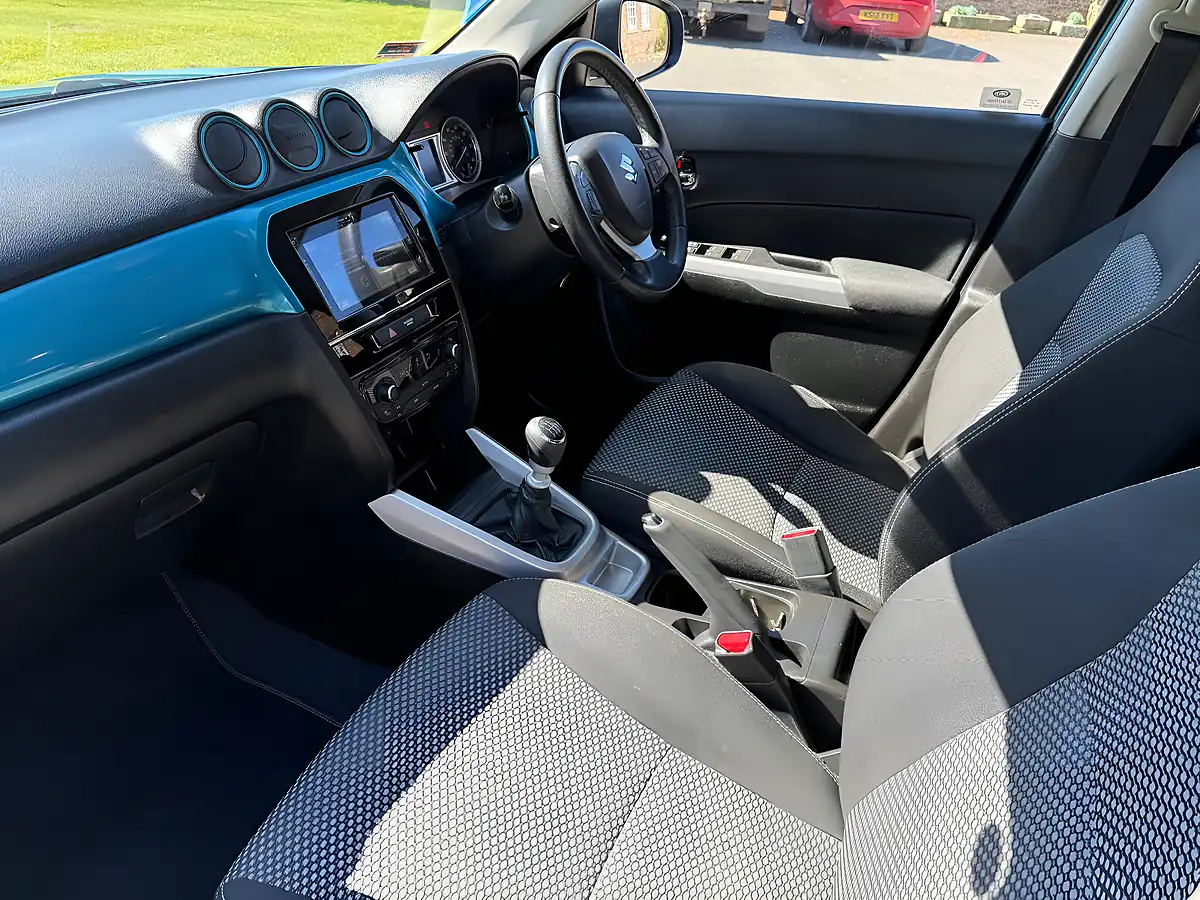 Used 2016 Suzuki Vitara Sz-T Turquoise - Interior and Exterior details 17