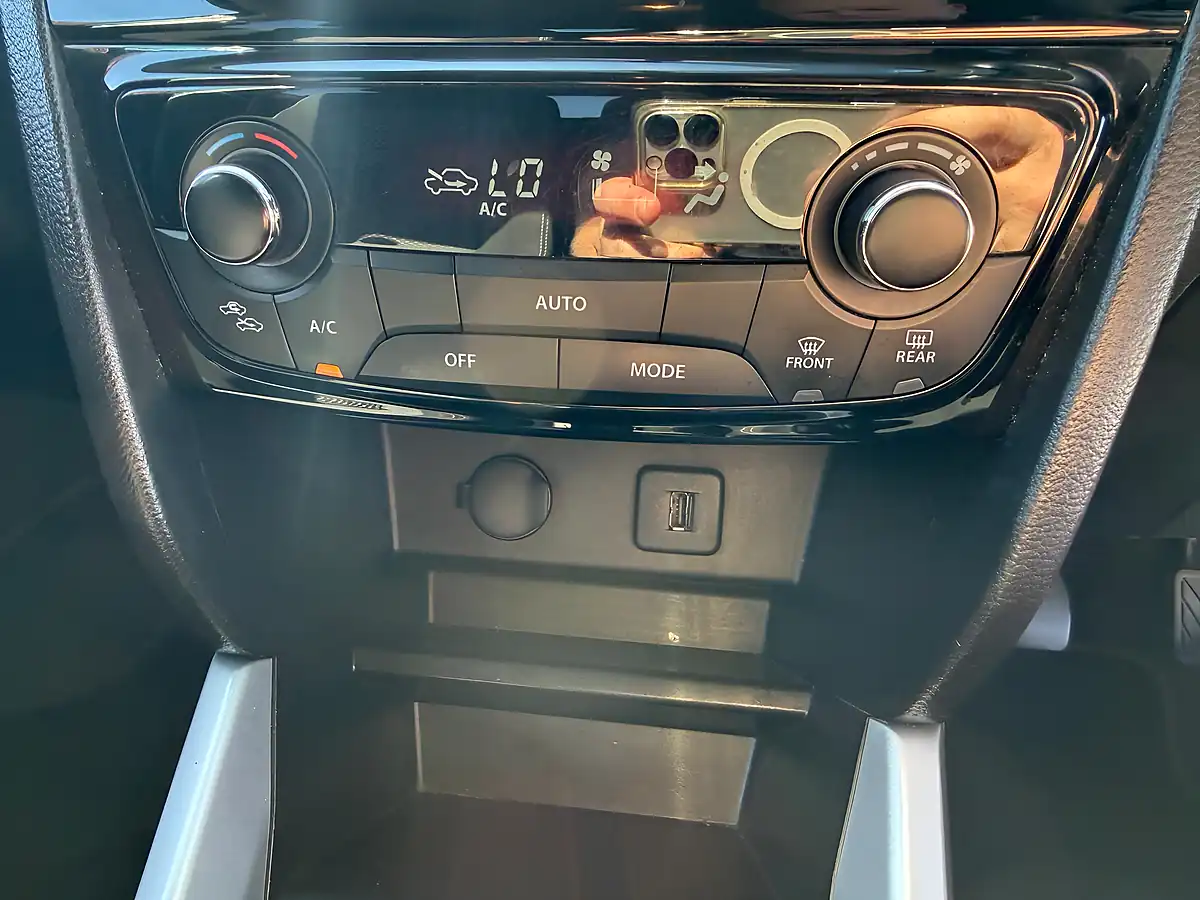 Used 2016 Suzuki Vitara Sz-T Turquoise - Interior and Exterior details 19