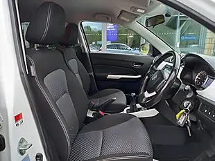 Used 2016 Suzuki Vitara Sz-T White - Interior and Exterior details 12