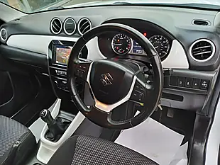 Used 2016 Suzuki Vitara Sz-T White - Interior and Exterior details 13