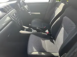 Used 2016 Suzuki Vitara SZ4 Black - Interior and Exterior details 12