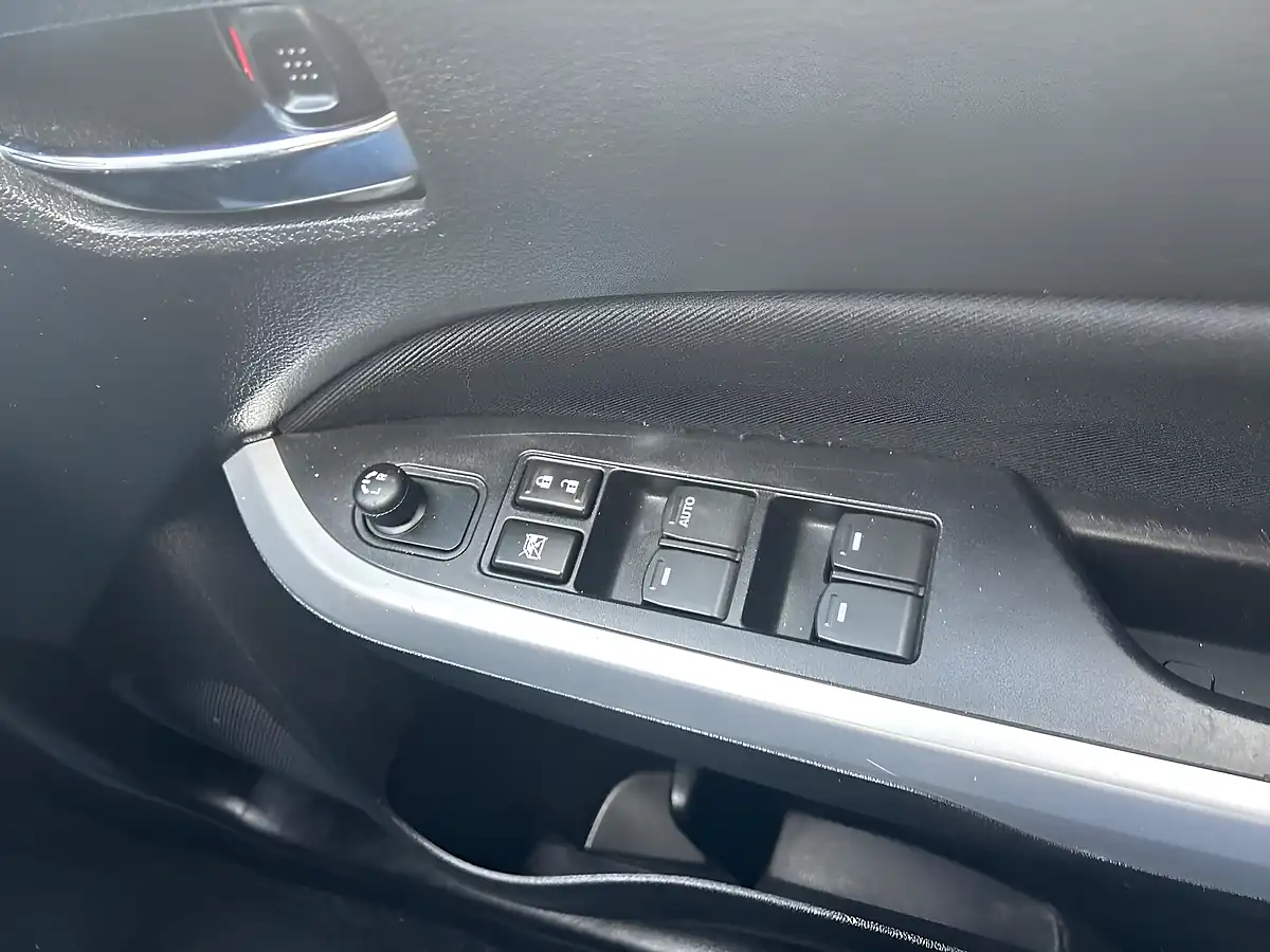Used 2016 Suzuki Vitara SZ4 Black - Interior and Exterior details 19
