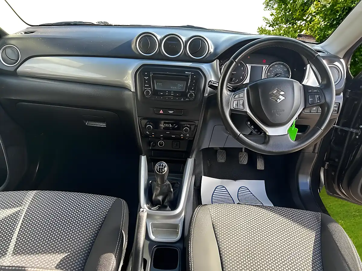 Used 2016 Suzuki Vitara SZ4 Black - Interior and Exterior details 9
