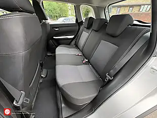 Used 2016 Suzuki Vitara SZ4 Silver - Interior and Exterior details 13
