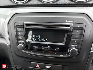 Used 2016 Suzuki Vitara SZ4 Silver - Interior and Exterior details 17