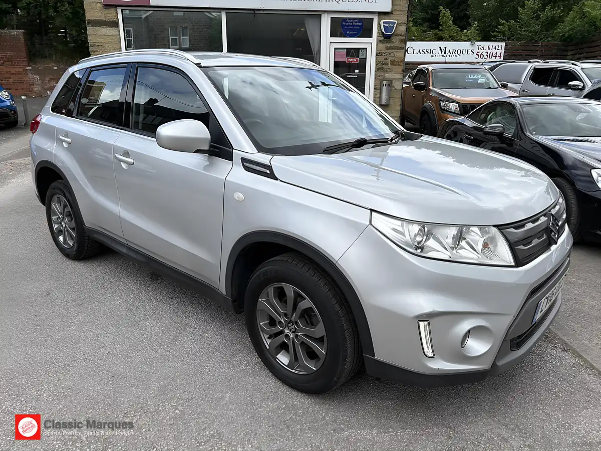 Used 2016 Suzuki Vitara SZ4 Silver - Interior and Exterior details 6