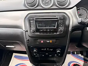 Used 2016 Suzuki Vitara SZ4 Silver - Interior and Exterior details 19