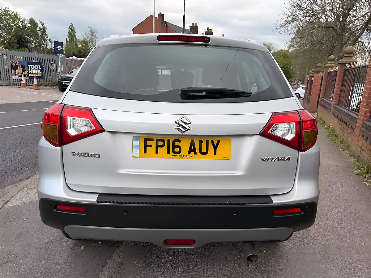 Used 2016 Suzuki Vitara SZ4 Silver - Interior and Exterior details 9