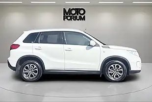 Used 2016 Suzuki Vitara SZ4 White - Interior and Exterior details 10