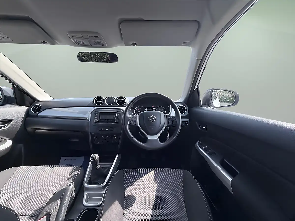 Used 2016 Suzuki Vitara SZ4 White - Interior and Exterior details 13