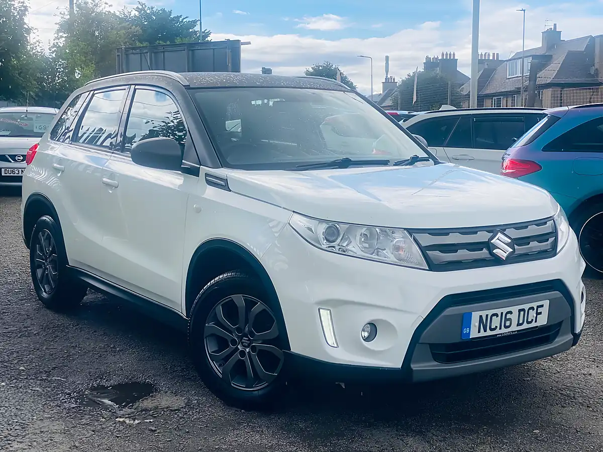 Used 2016 Suzuki Vitara SZ4 White - Front View