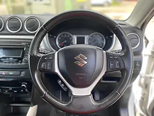 Used 2016 Suzuki Vitara SZ4 White - Interior and Exterior details 13
