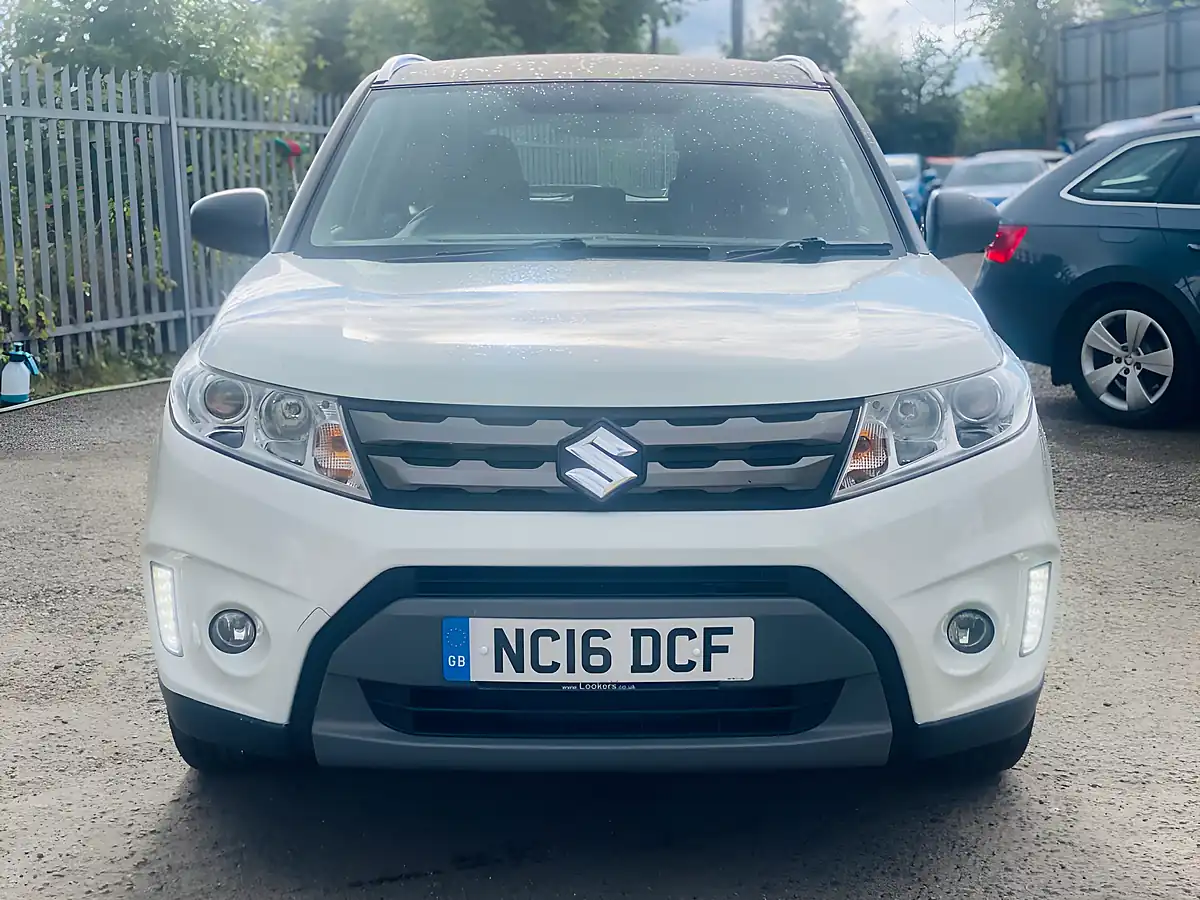 Used 2016 Suzuki Vitara SZ4 White - Interior and Exterior details 8