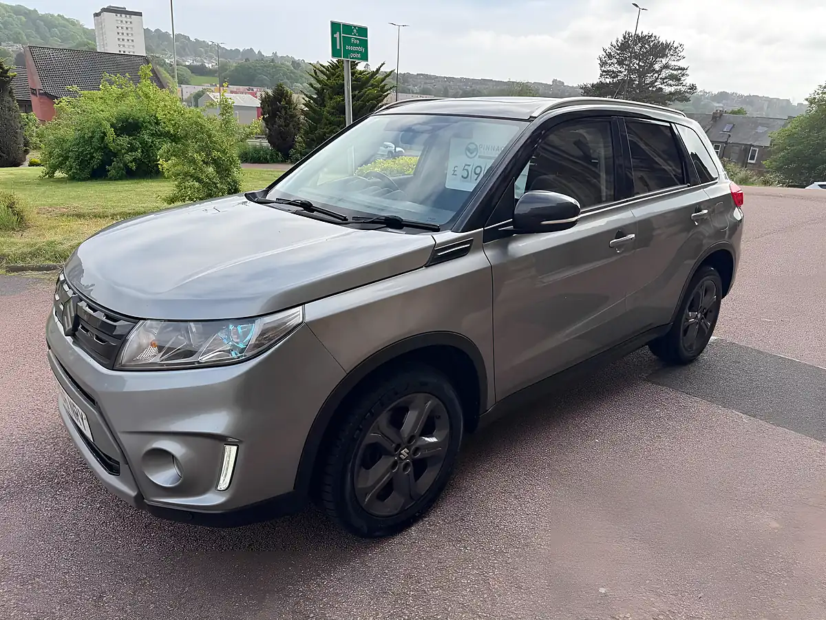 Used 2016 Suzuki Vitara SZ5 Allgrip Grey - Interior and Exterior details 10