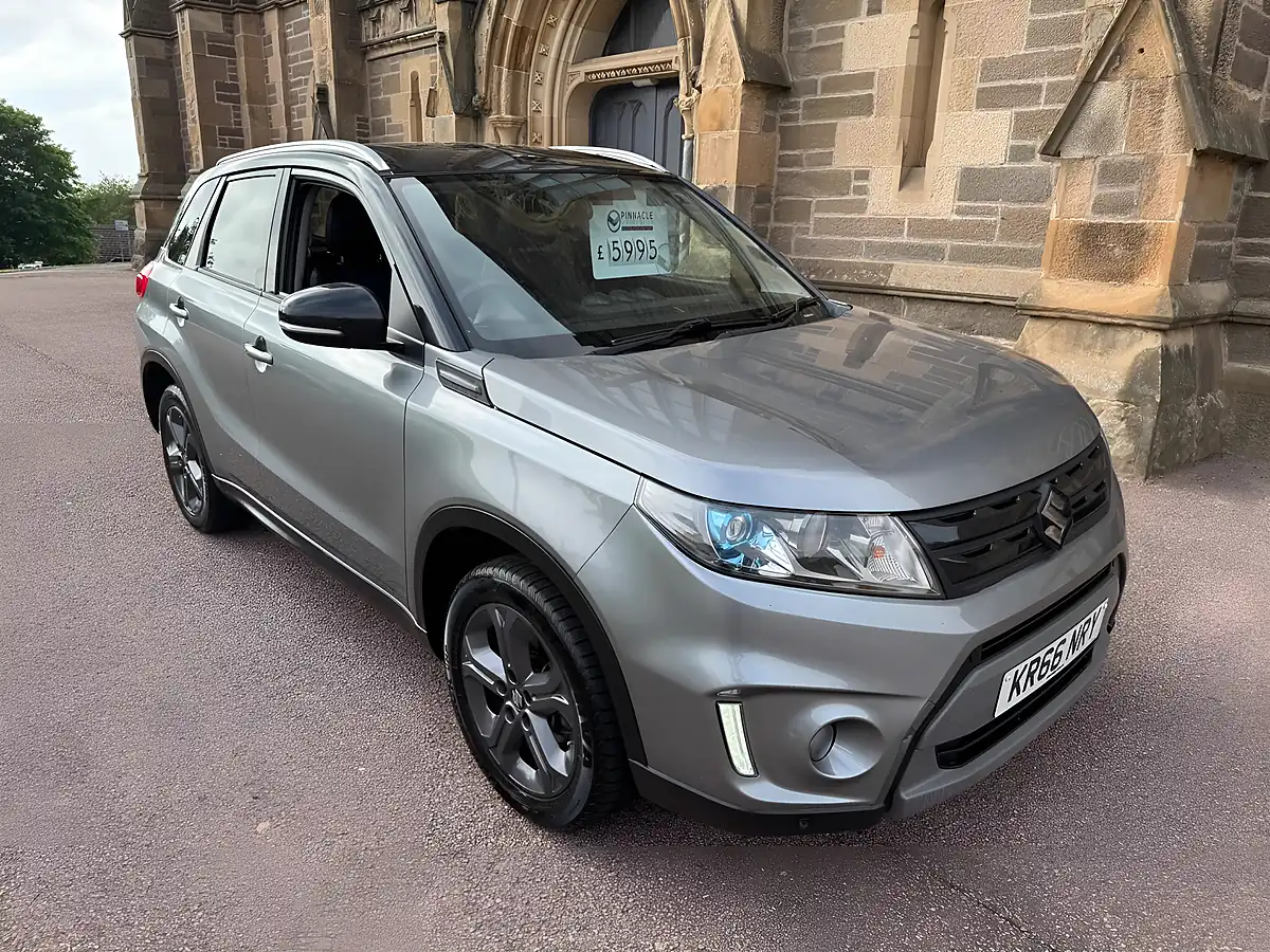 Used 2016 Suzuki Vitara SZ5 Allgrip Grey - Interior and Exterior details 11