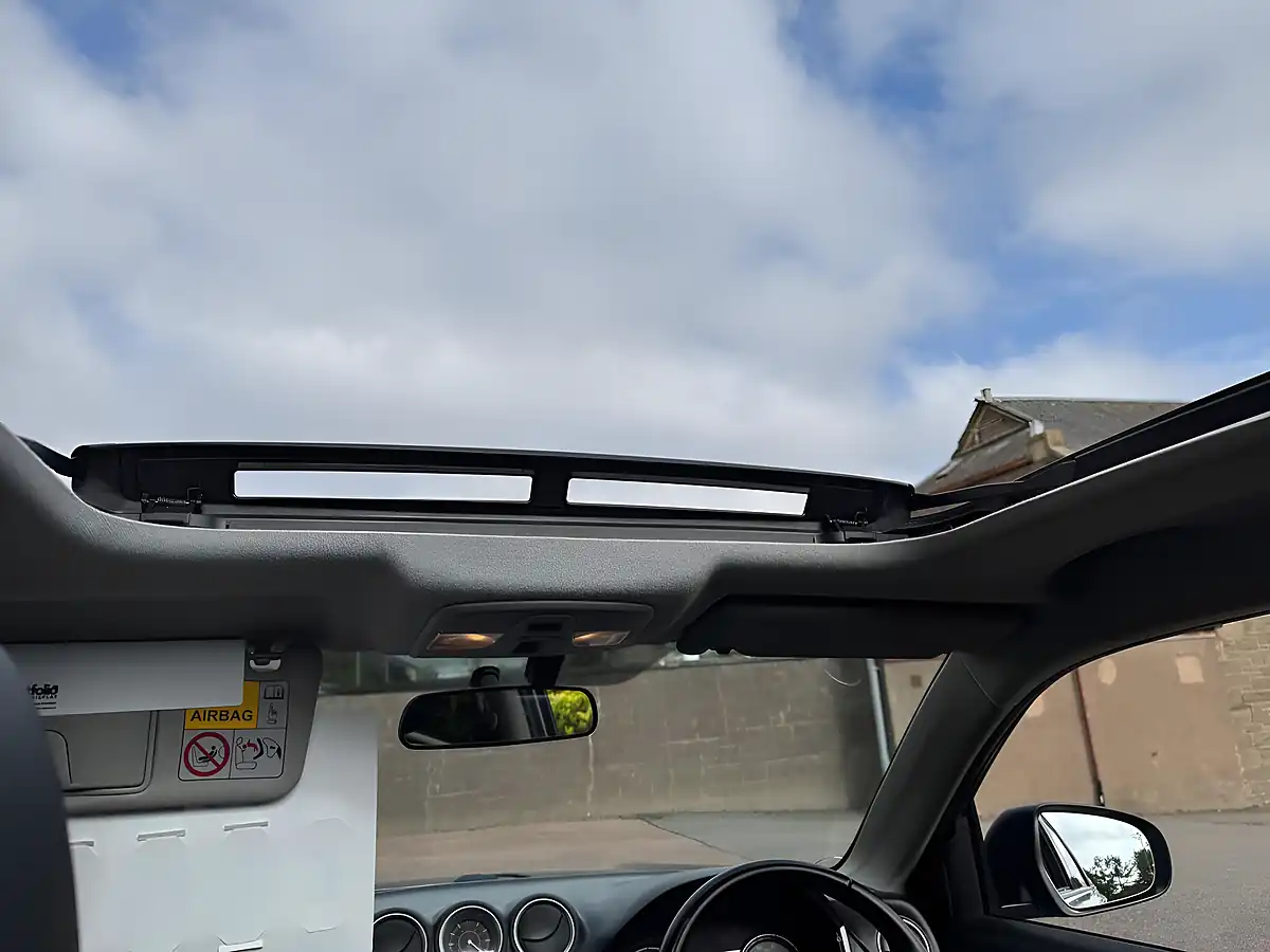 Used 2016 Suzuki Vitara SZ5 Allgrip Grey - Interior and Exterior details 17