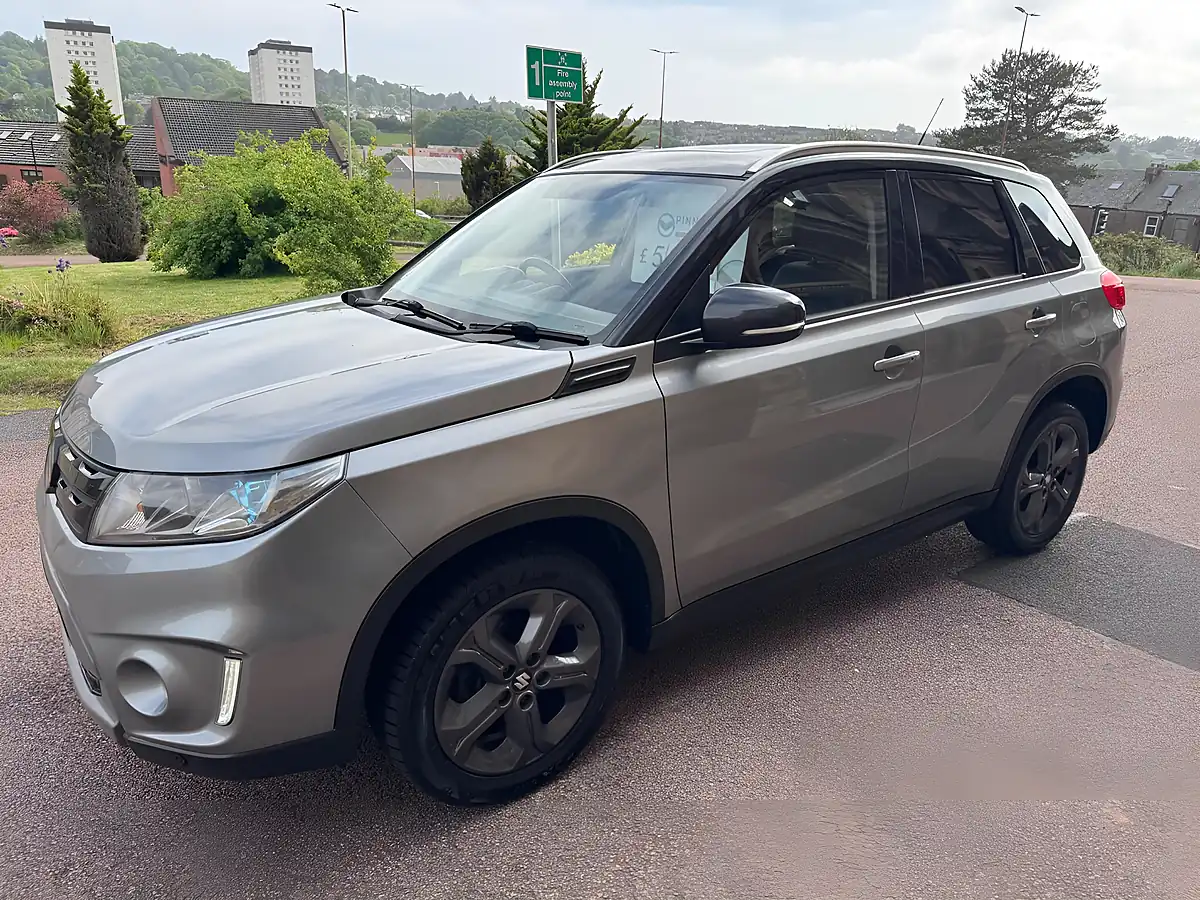 Used 2016 Suzuki Vitara SZ5 Allgrip Grey - Interior and Exterior details 9