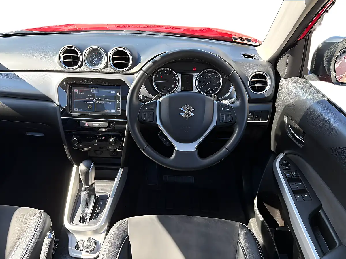 Used 2016 Suzuki Vitara SZ5 Red - Interior and Exterior details 9