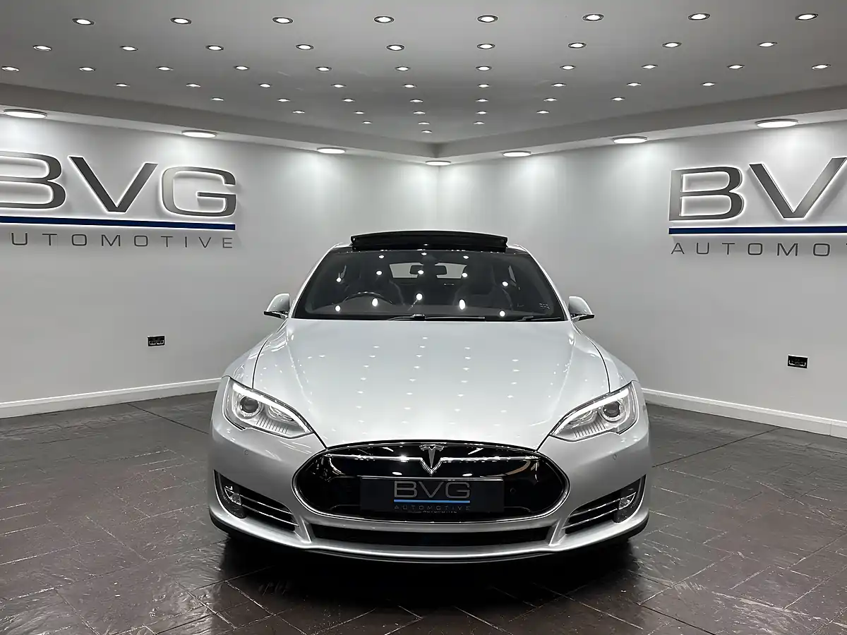 Used 2016 Tesla Model S Silver - Interior and Exterior details 4