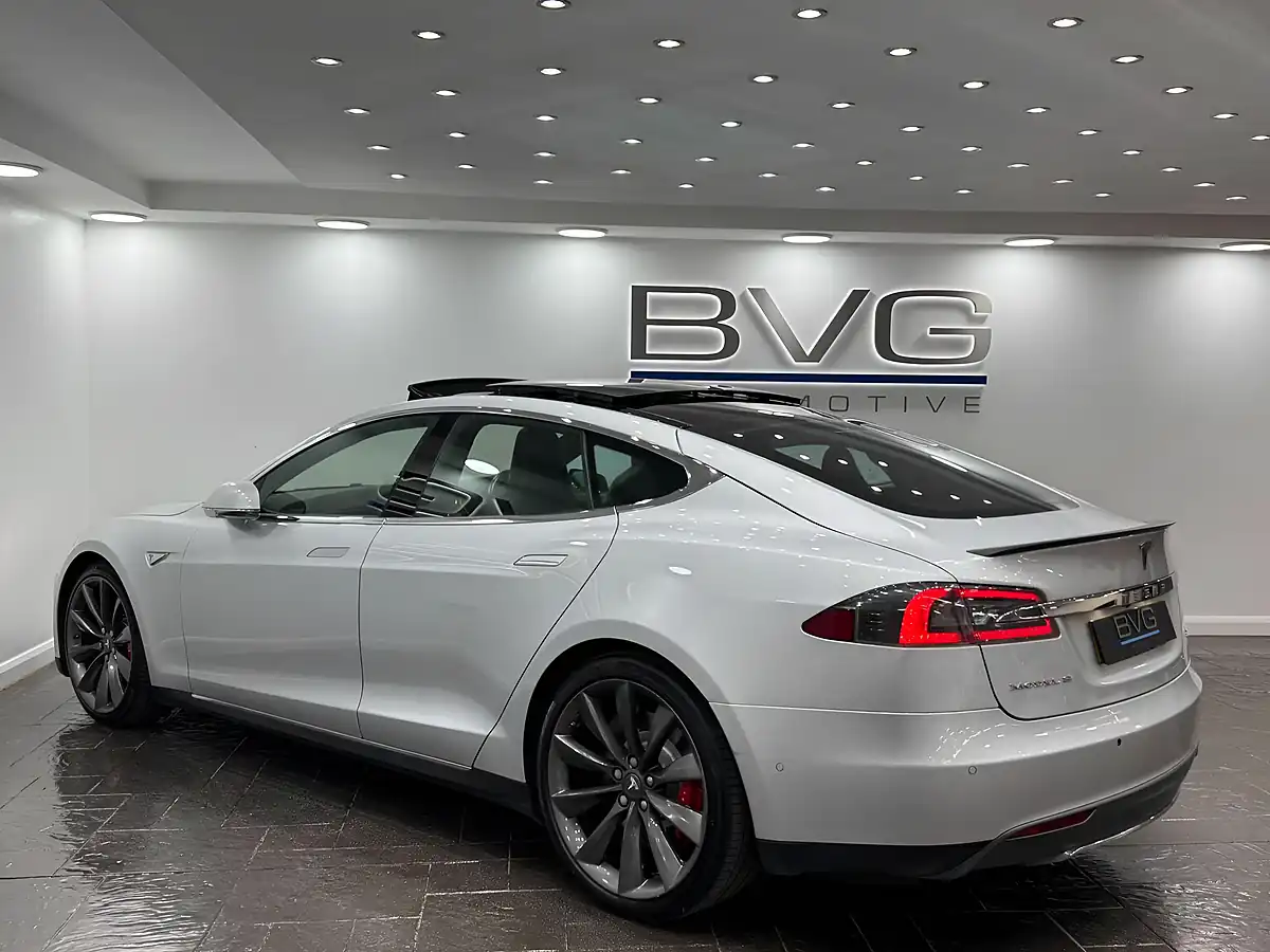 Used 2016 Tesla Model S Silver - Interior and Exterior details 7