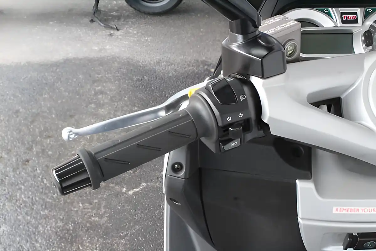 Used 2016 Tgb X-Motion White - Interior and Exterior details 14