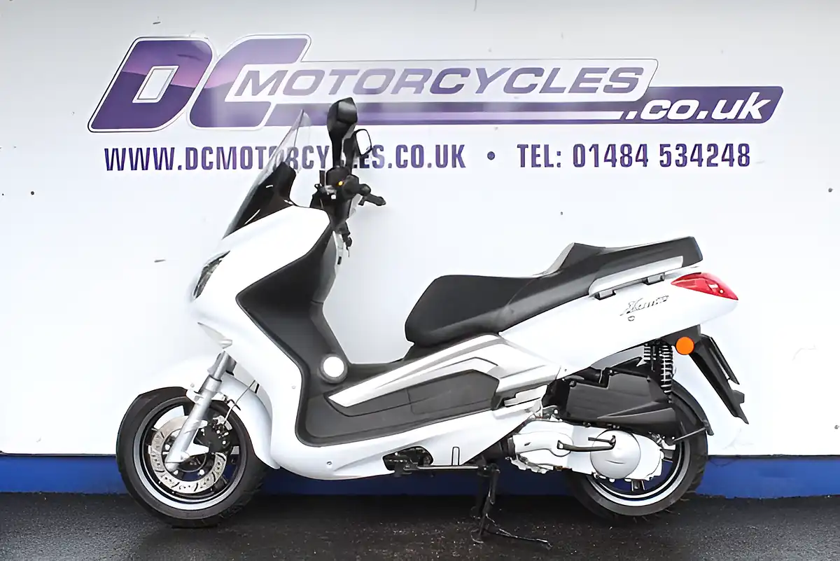 Used 2016 Tgb X-Motion White - Interior and Exterior details 2