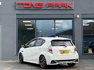 Used 2016 Toyota Aqua Gs White - Interior and Exterior details 4