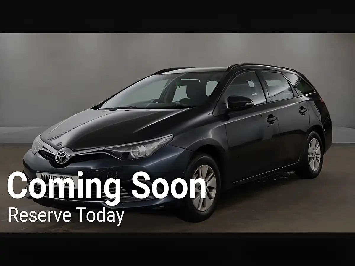Used 2016 Toyota Auris Active Touring Sports Black - Front View