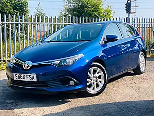 Used 2016 Toyota Auris Business Edition Blue - Interior and Exterior details 3