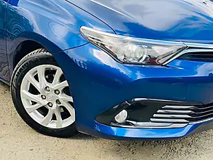 Used 2016 Toyota Auris Business Edition Blue - Interior and Exterior details 4