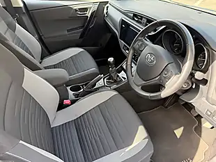 Used 2016 Toyota Auris Business Edition Blue - Interior and Exterior details 18