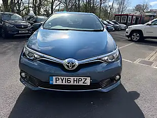 Used 2016 Toyota Auris Business Edition Blue - Interior and Exterior details 2