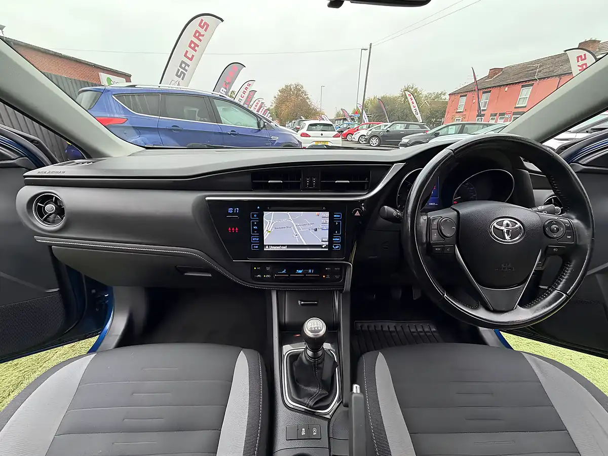 Used 2016 Toyota Auris Business Edition Touring Sports Blue - Interior and Exterior details 16