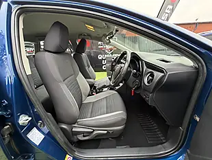 Used 2016 Toyota Auris Business Edition Touring Sports Blue - Interior and Exterior details 4
