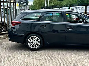 Used 2016 Toyota Auris Business Edition Touring Sports Tss Black - Interior and Exterior details 11