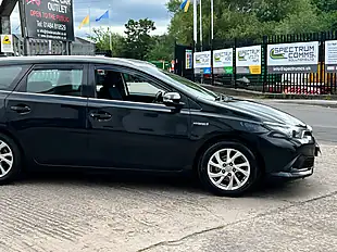 Used 2016 Toyota Auris Business Edition Touring Sports Tss Black - Interior and Exterior details 12