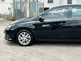 Used 2016 Toyota Auris Business Edition Touring Sports Tss Black - Interior and Exterior details 15