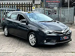 Used 2016 Toyota Auris Business Edition Touring Sports Tss Black - Interior and Exterior details 5